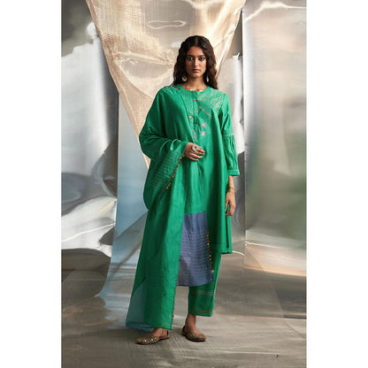 Charkhee Green Misr'S Embroidered Kurta with Pant and Dupatta (Set of 3)