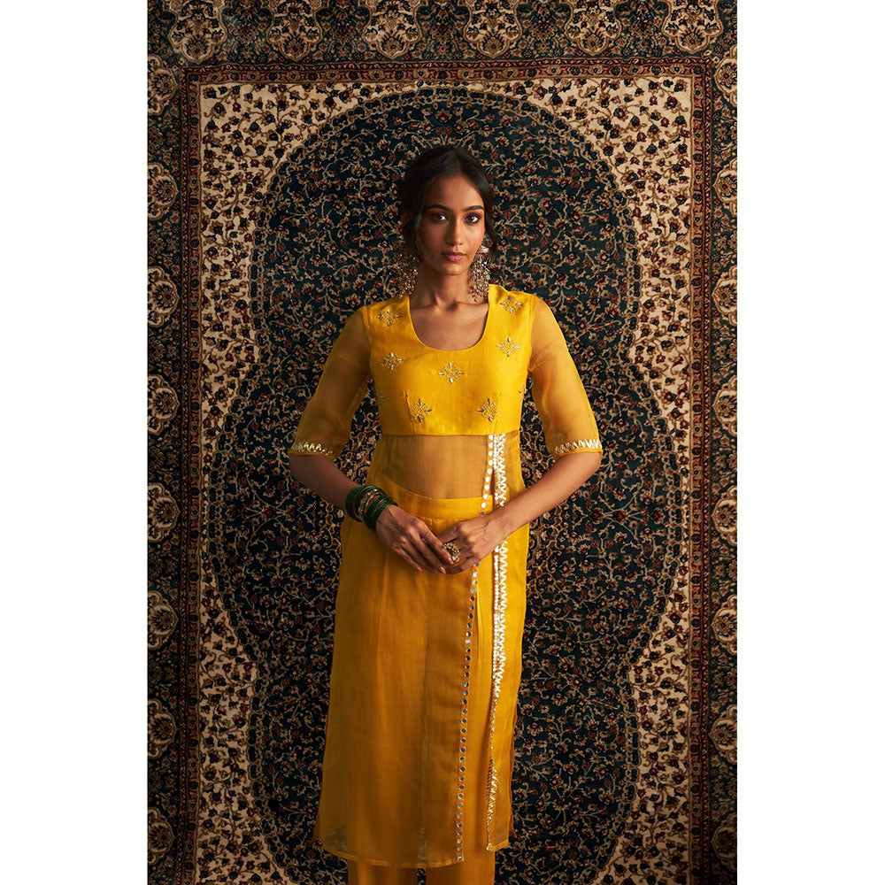 Charkhee Yellow Prarambh Embroidered Straight Kurta with Pant (Set of 2)