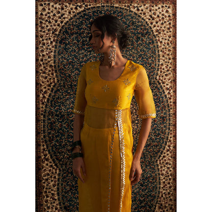 Charkhee Yellow Prarambh Embroidered Straight Kurta with Pant (Set of 2)