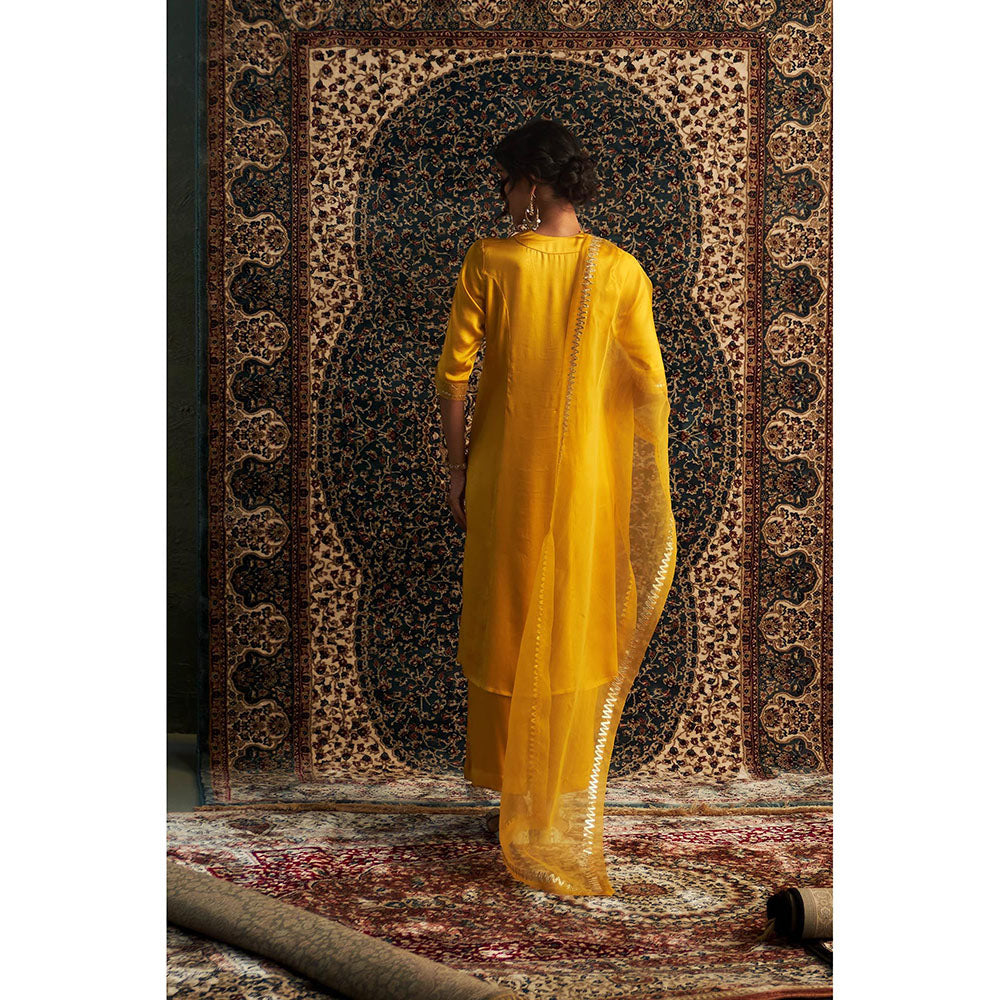 Charkhee Yellow Marigold Embroidered Kurta with Pant and Dupatta (Set of 3)