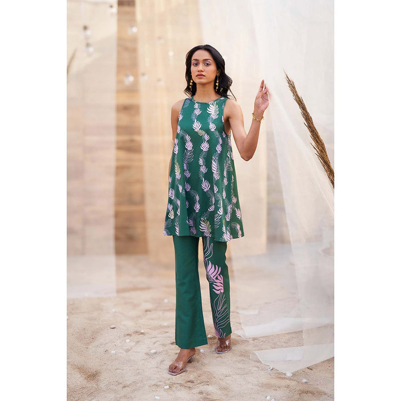 Charkhee Green Printed Sleeveless Co-Ord (Set of 2)