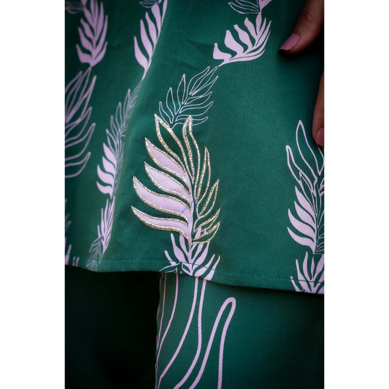 Charkhee Green Printed Sleeveless Co-Ord (Set of 2)