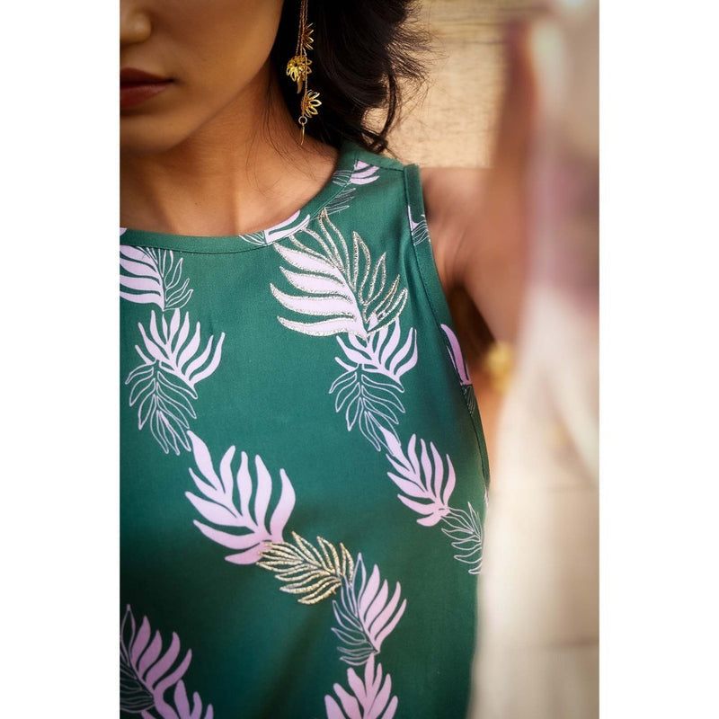 Charkhee Green Printed Sleeveless Co-Ord (Set of 2)