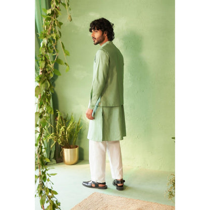 Charkhee Kinaara Kurta with Pyjama and Jacket