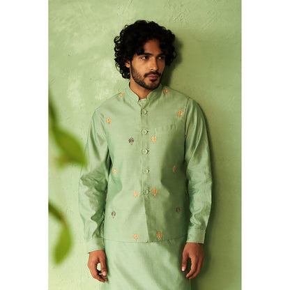 Charkhee Kinaara Kurta with Pyjama and Jacket