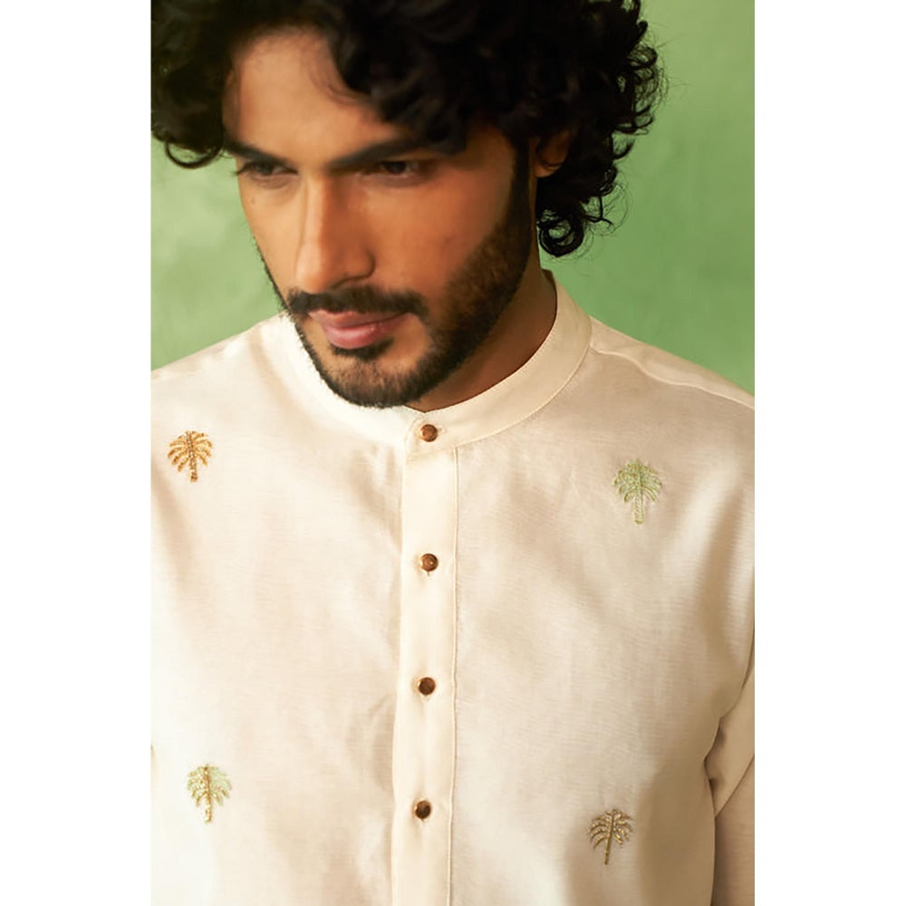 Charkhee Off-White Kurta with Pyjama