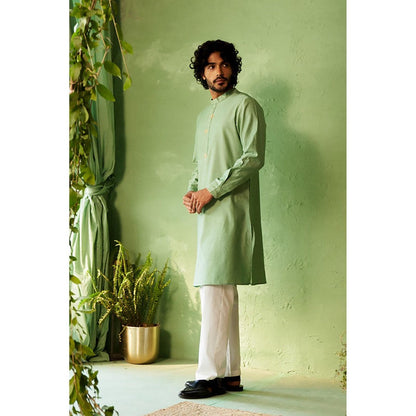 Charkhee Placket Embroidery Mens Kurta with Pyjama