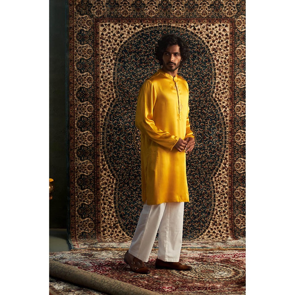 Charkhee Prarambh Kurta with Pant