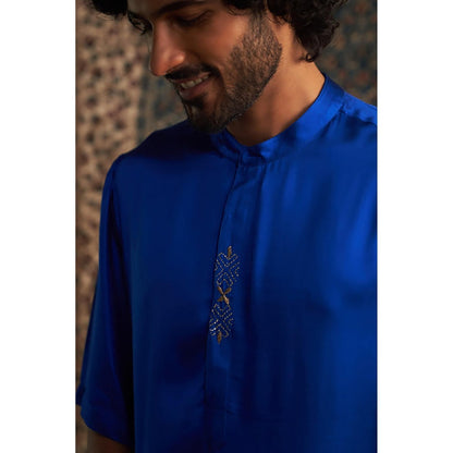 Charkhee Prarambh Blue Short Sleeve Kurta with Pyjama
