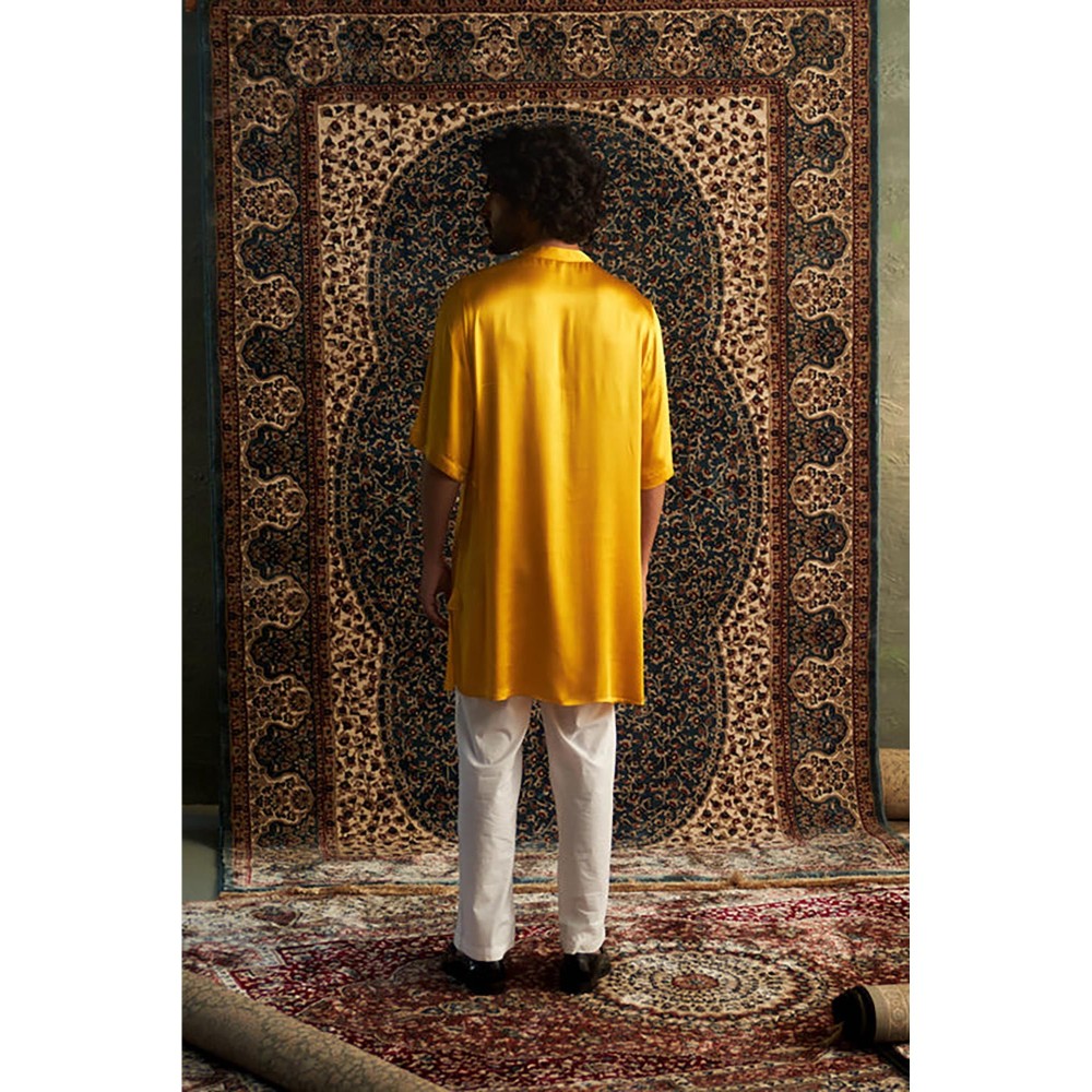 Charkhee Prarambh Short Sleeve Kurta with Pyjama