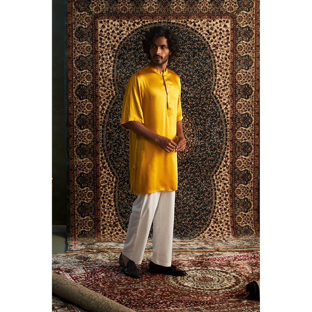 Charkhee Prarambh Short Sleeve Kurta with Pyjama