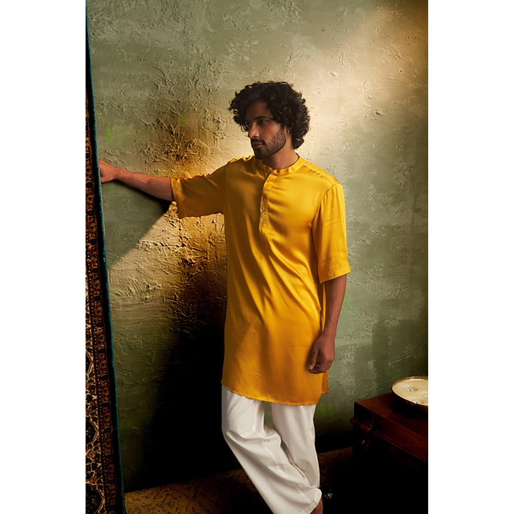 Charkhee Prarambh Short Sleeve Kurta with Pyjama