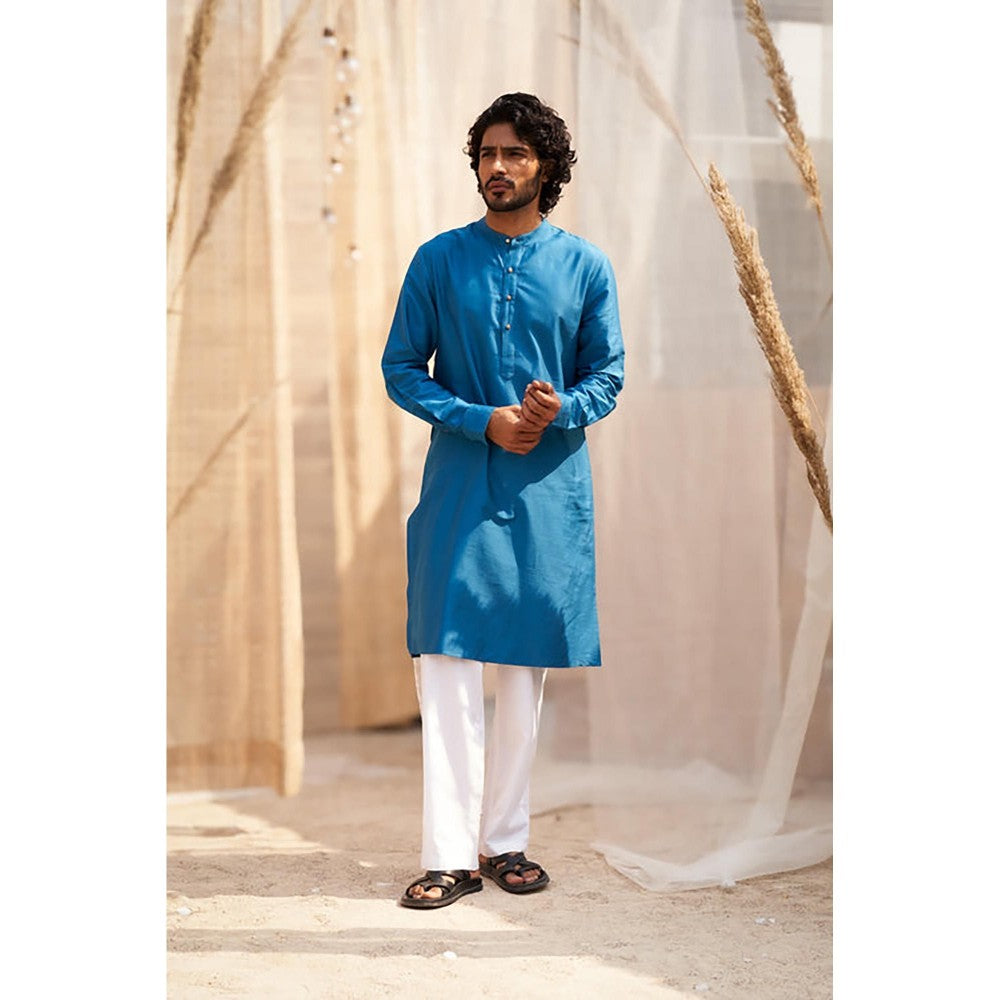 Charkhee Solid Ocean Blue Kurta with Pant