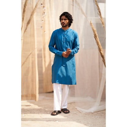 Charkhee Solid Ocean Blue Kurta with Pant
