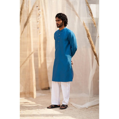 Charkhee Solid Ocean Blue Kurta with Pant