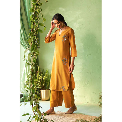 Charkhee Kinara Kurta with Pant
