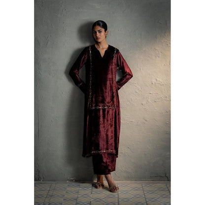 Charkhee Brown Velvet Straight Kurta with Pant and Dupatta