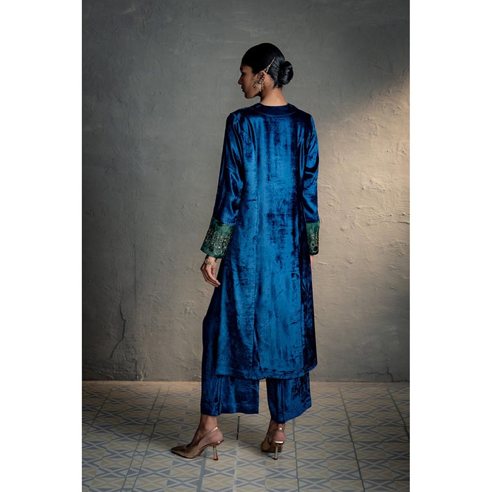 Charkhee Maaya Blue V Neck Kurta With Palazzo And Dupatta