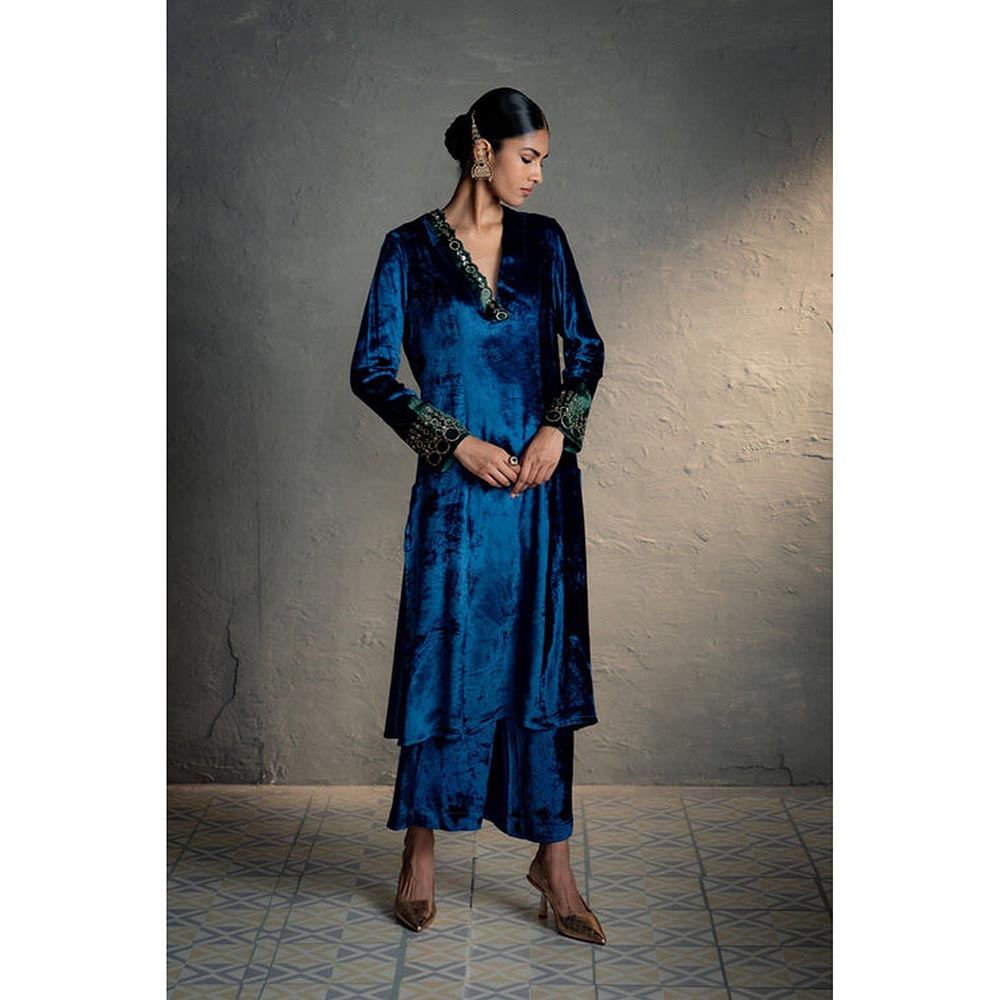 Charkhee Maaya Blue V Neck Kurta With Palazzo And Dupatta