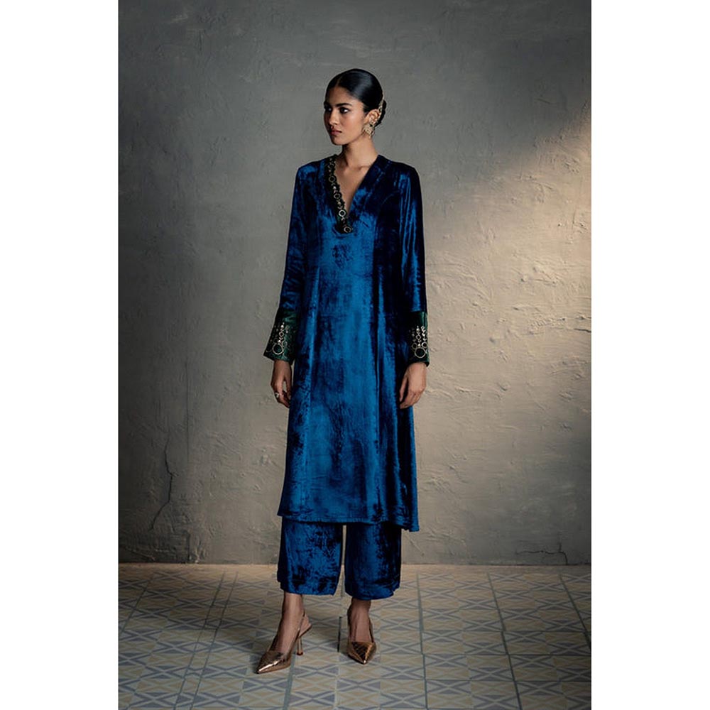 Charkhee Maaya Blue V Neck Kurta With Palazzo And Dupatta