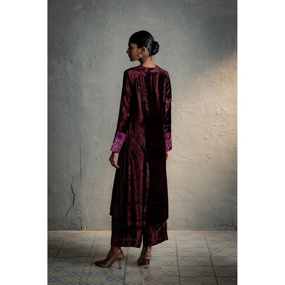 Charkhee Maaya Maroon V Neck Kurta And Pant With Dupatta