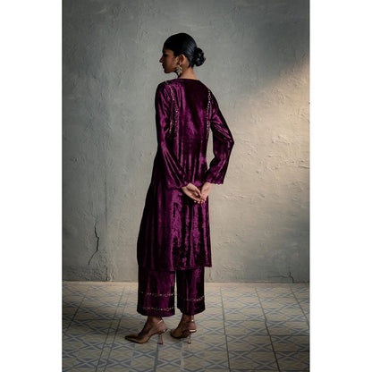 Charkhee Maaya Wine Kurta And Pant With Dupatta