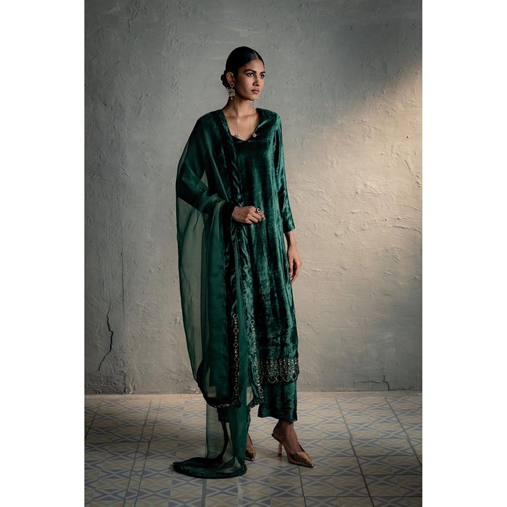 Charkhee Velvet Green Kurta With Pant And Dupatta