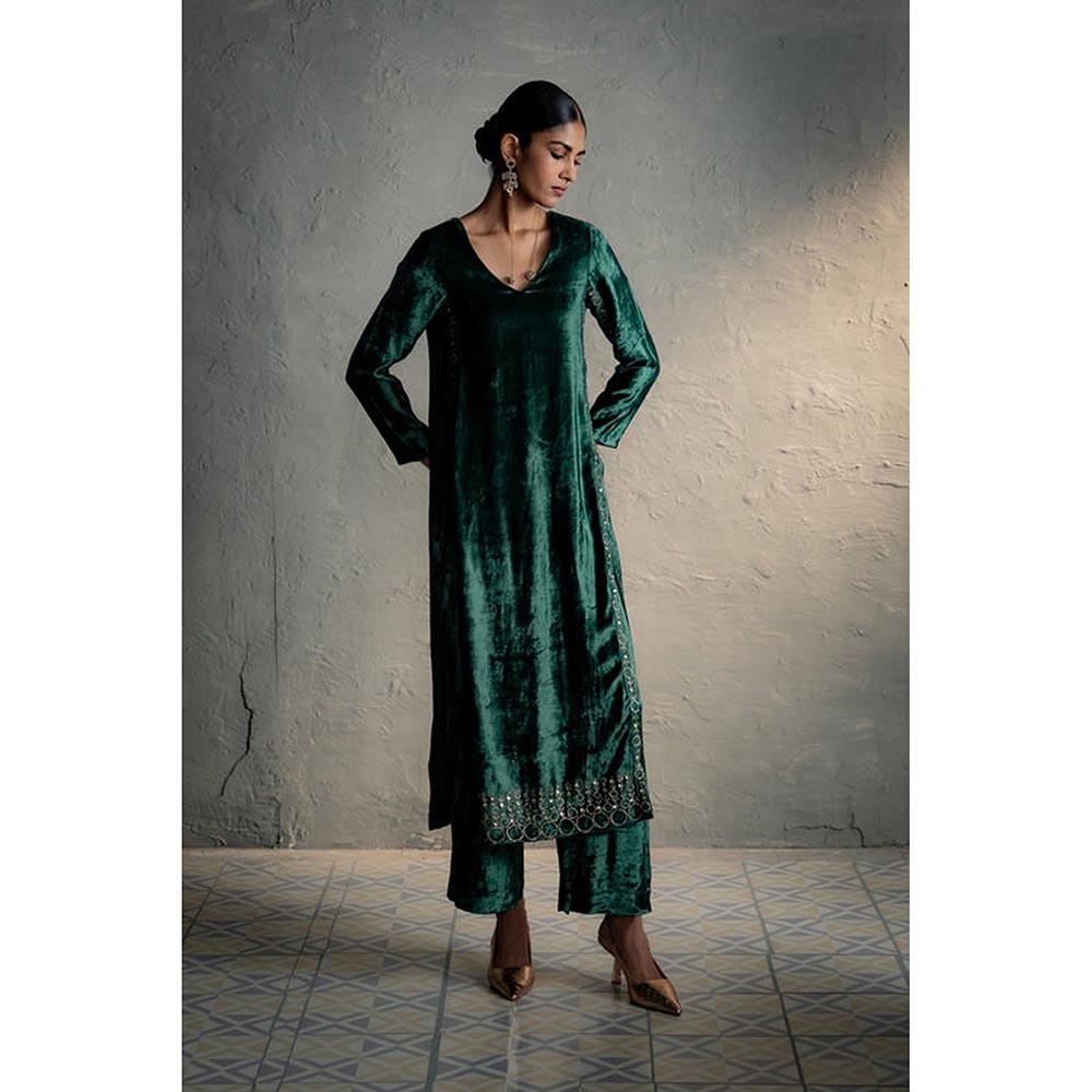 Charkhee Velvet Green Kurta With Pant And Dupatta
