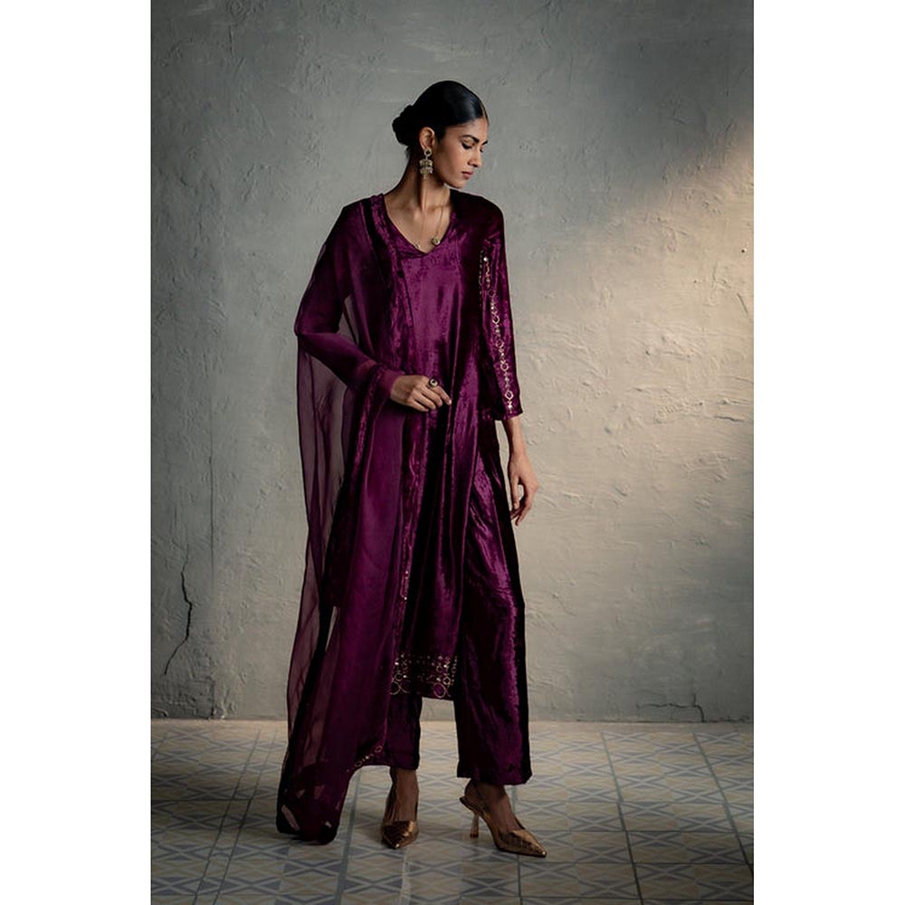 Charkhee Velvet Pink Kurta With Pant And Dupatta