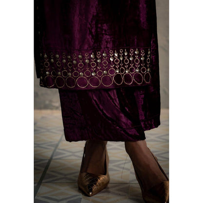 Charkhee Velvet Pink Kurta With Pant And Dupatta