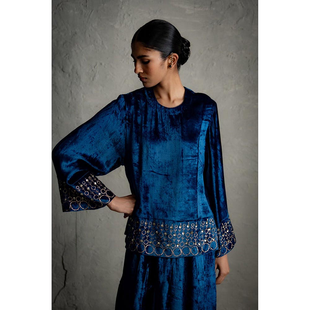 Charkhee Maaya Short Kurta With Pant