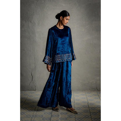 Charkhee Maaya Short Kurta With Pant