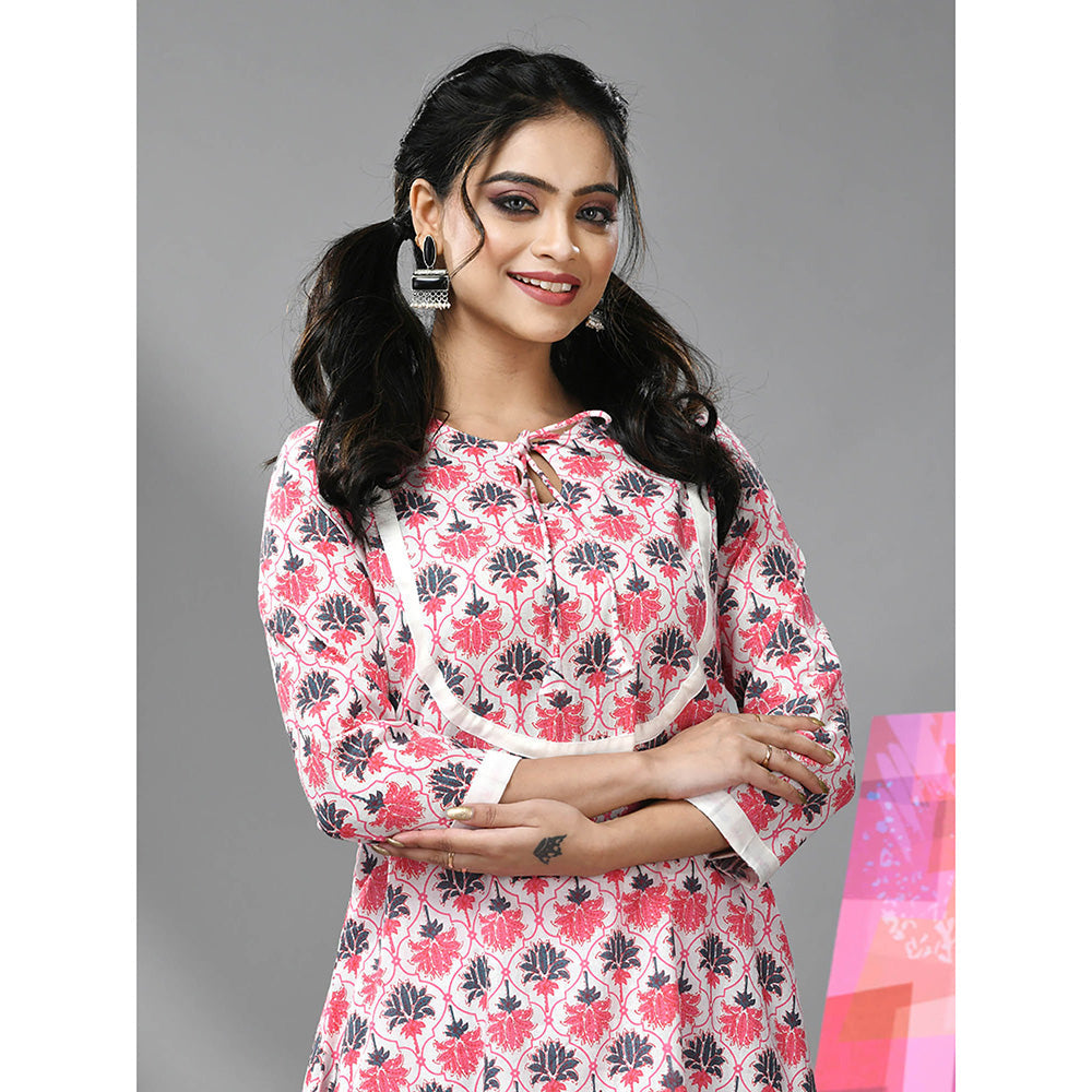 CHARUKRITI Pink and White Cotton Floral Printed Kurta with Pant (Set of 2)