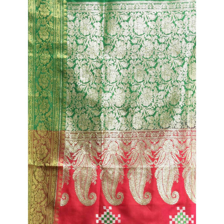 CHARUKRITI Rani Pink Embroidered Motifs Silk Saree with Zari Borders with Unstitched Blouse