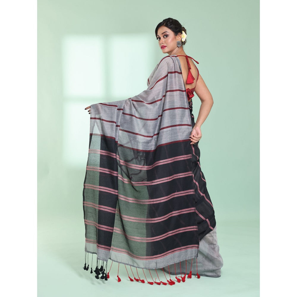 CHARUKRITI Grey Patli Pallu Cotton Saree with Stripes Design with Unstitched Blouse