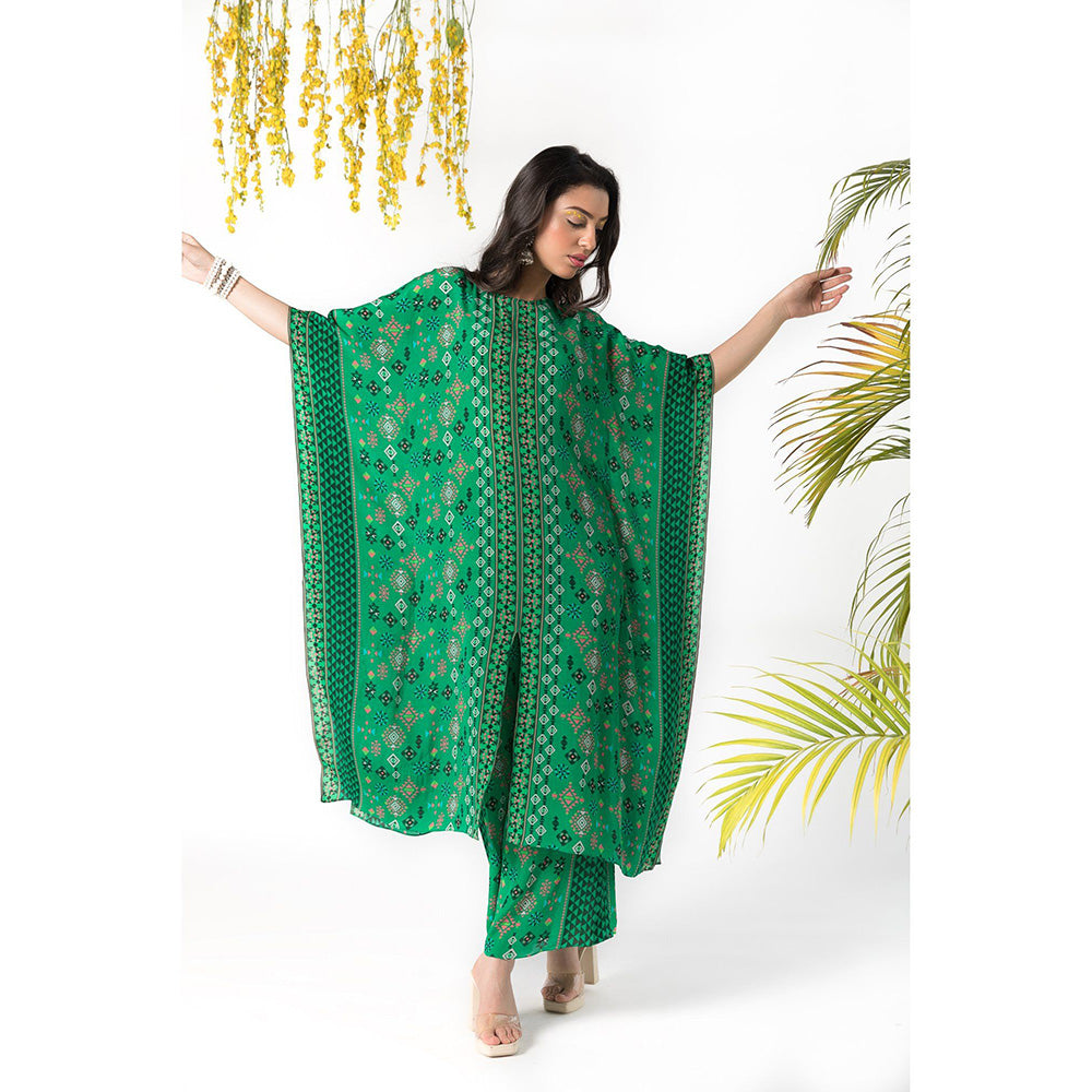 Chhavvi Aggarwal Green Printed Kaftan (Set of 2)