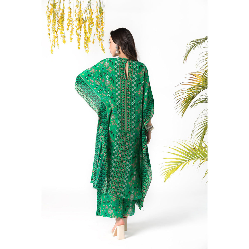 Chhavvi Aggarwal Green Printed Kaftan (Set of 2)