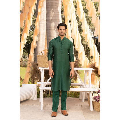 Chhavvi Aggarwal Bottle Green Solid Kurta (Set of 2)