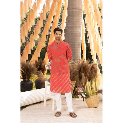 Chhavvi Aggarwal Red Bootie Bundi (Set of 3)