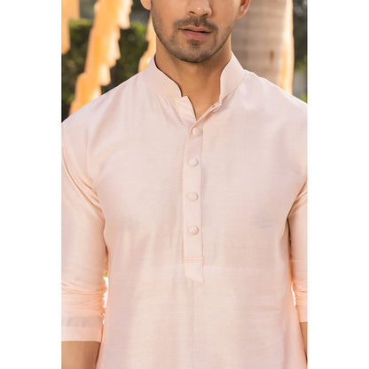 Chhavvi Aggarwal Nude Pink Kurta (Set of 2)