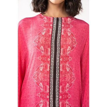 Chhavvi Aggarwal Pink Printed Kaftan (Set of 2)