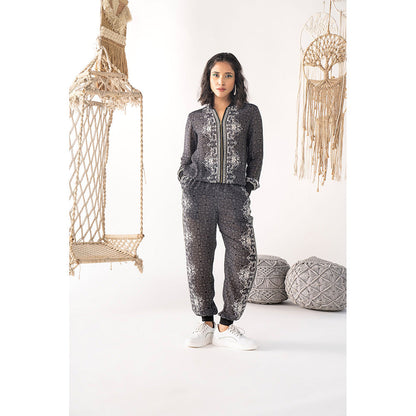 Chhavvi Aggarwal Black Printed Jogger (Set of 2)