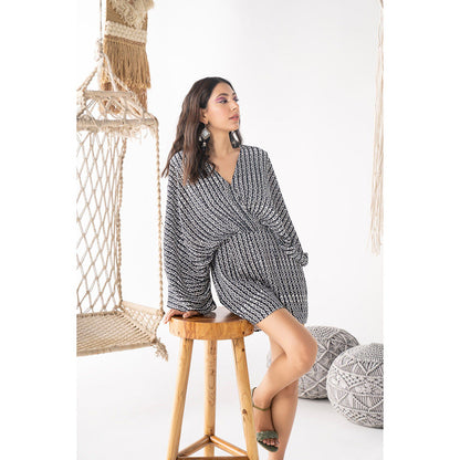 Chhavvi Aggarwal Women Printed Black Playsuit