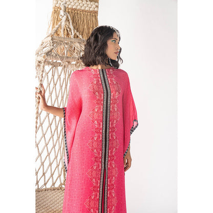 Chhavvi Aggarwal Women Printed Pink Kaftan with Palazzo (Set of 2)