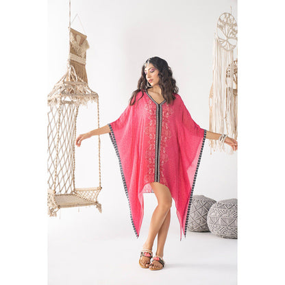 Chhavvi Aggarwal Women Printed Pink Kaftan