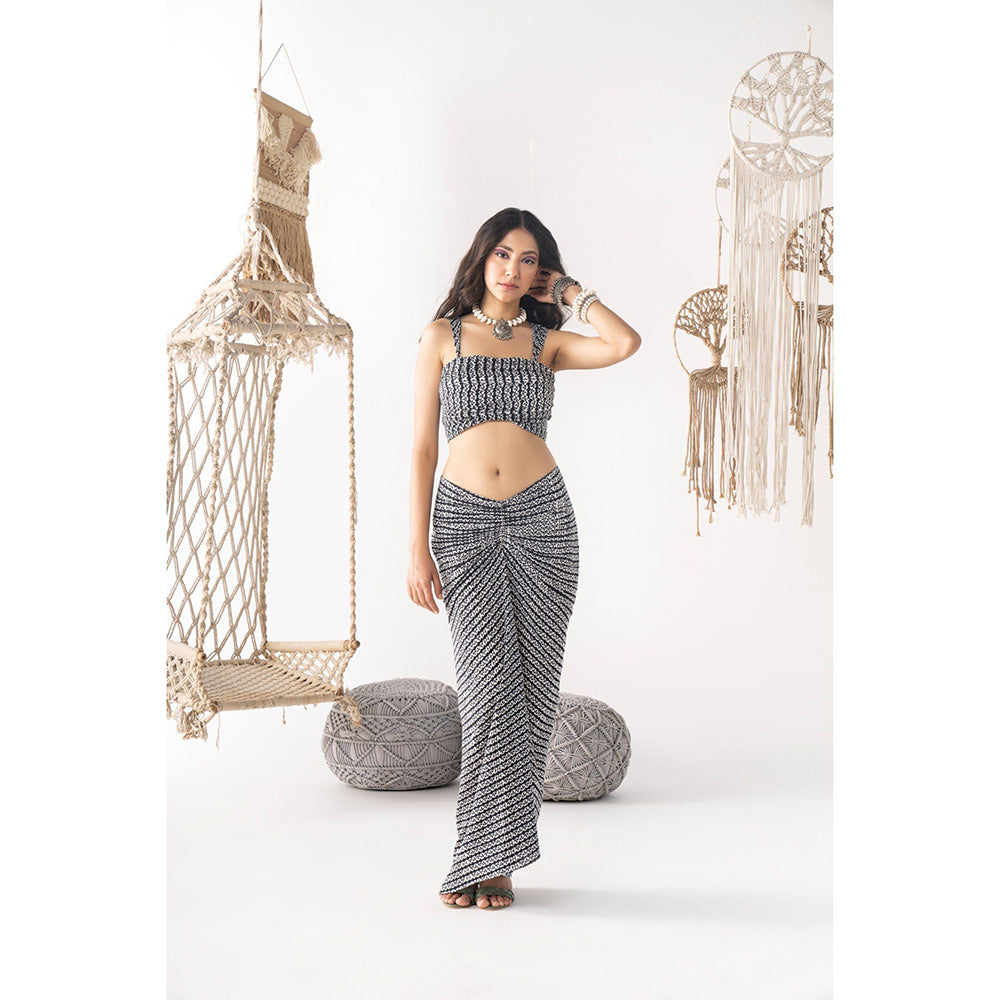 Chhavvi Aggarwal Women Printed Black Blouse with Skirt (Set of 2)