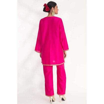 CHHAYA MEHROTRA Magenta Aavya Kurti with Pant (Set of 2)