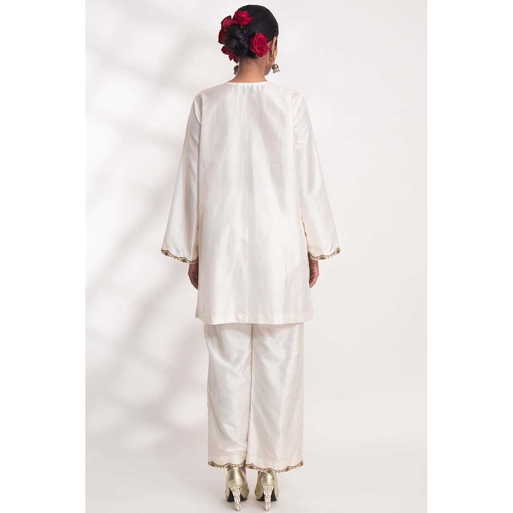 CHHAYA MEHROTRA Ivory Lekha Kurti with Pant (Set of 2)