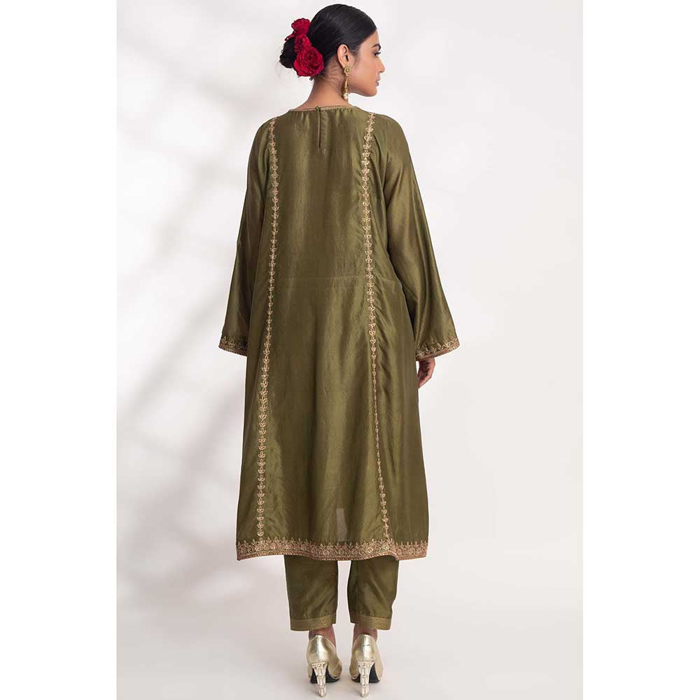 CHHAYA MEHROTRA Green Kanak Kurta with Pant (Set of 2)