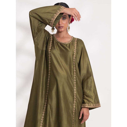 CHHAYA MEHROTRA Green Kanak Kurta with Pant (Set of 2)